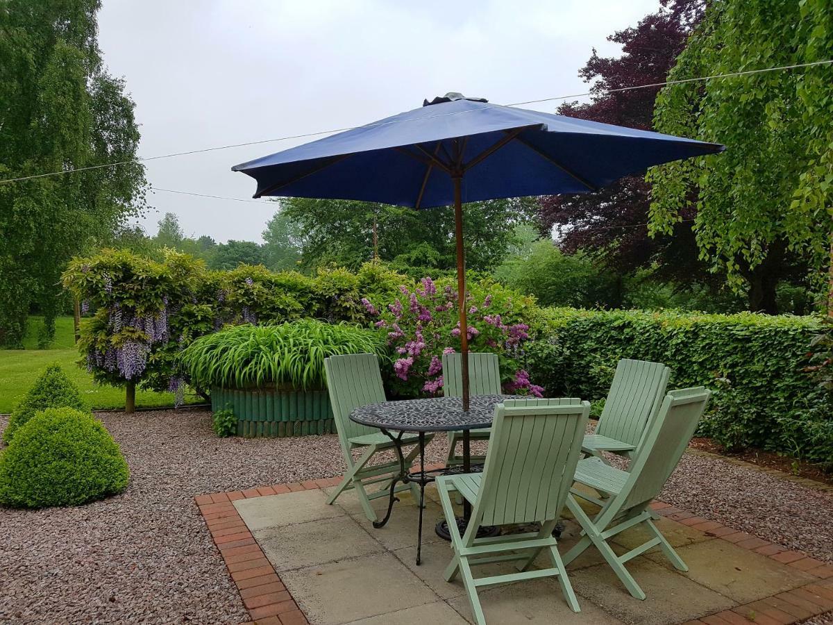 Surlingham Lodge Garden Cottage In Rspb Village Near NWI Exteriér fotografie